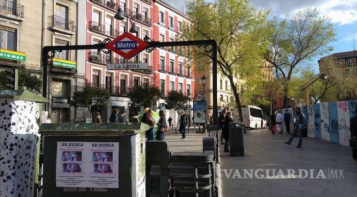 $!Mexicanos en España pegan carteles de “Los Porkys”
