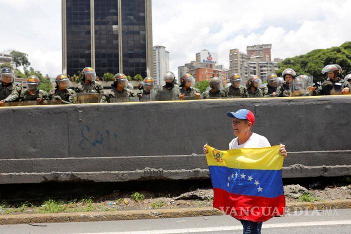 $!Mujeres protestan contra la represión en Venezuela