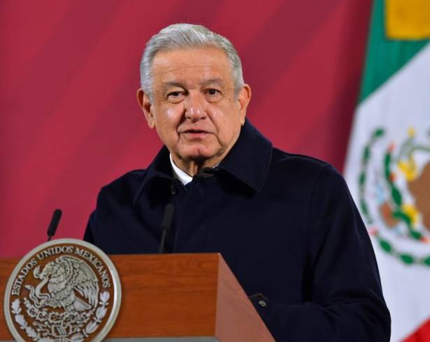 Andrés Manuel López Obrador respaldó a Zaldívar y dijo que se mantendrán en su cargo a Alpízar, así como a los demás señalados en la denuncia