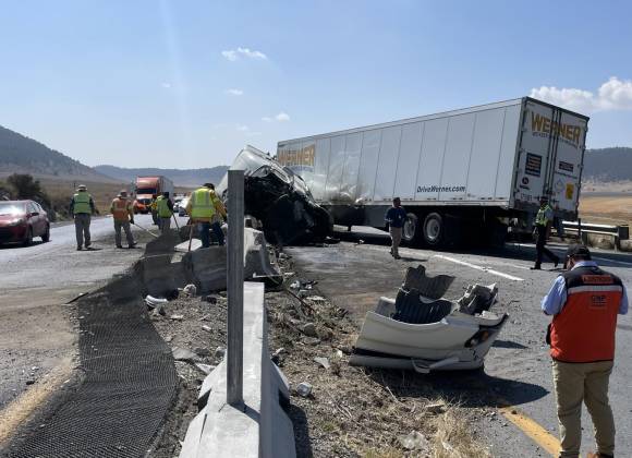 Fallece Trailero En Hospital De Saltillo Hab A Volcado En Los Chorros