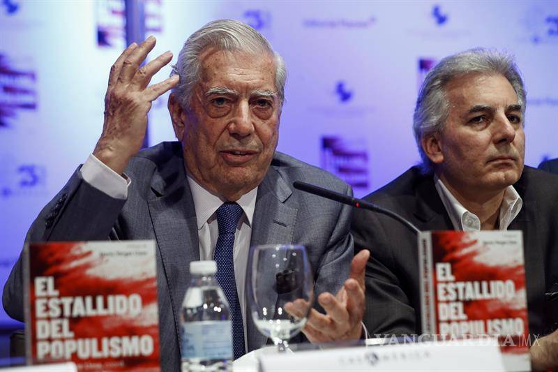 $!“El populismo es el principal enemigo de la democracia”, dice Vargas Llosa