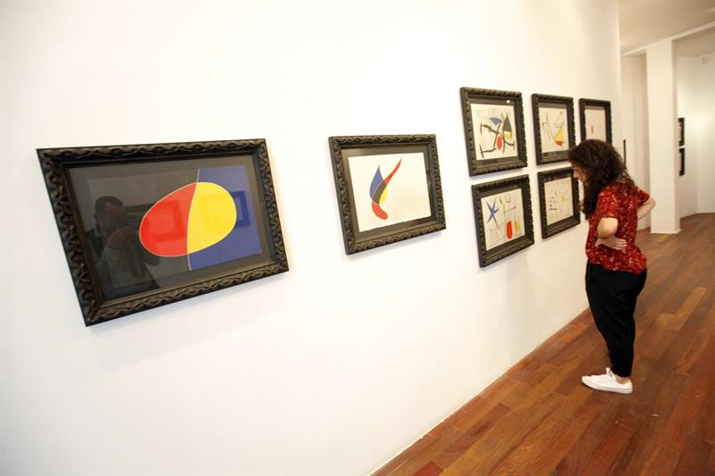 $!Inauguran en Panamá muestra &quot;El cántico del sol&quot; de pintor español Joan Miró