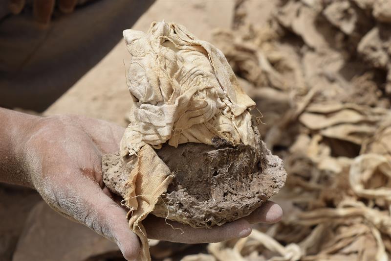 $!Misión española halla en Luxor un depósito con materiales de momificación