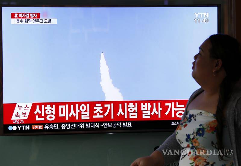 $!Corea del Norte reta al mundo, lanza misil balístico al mar del Este