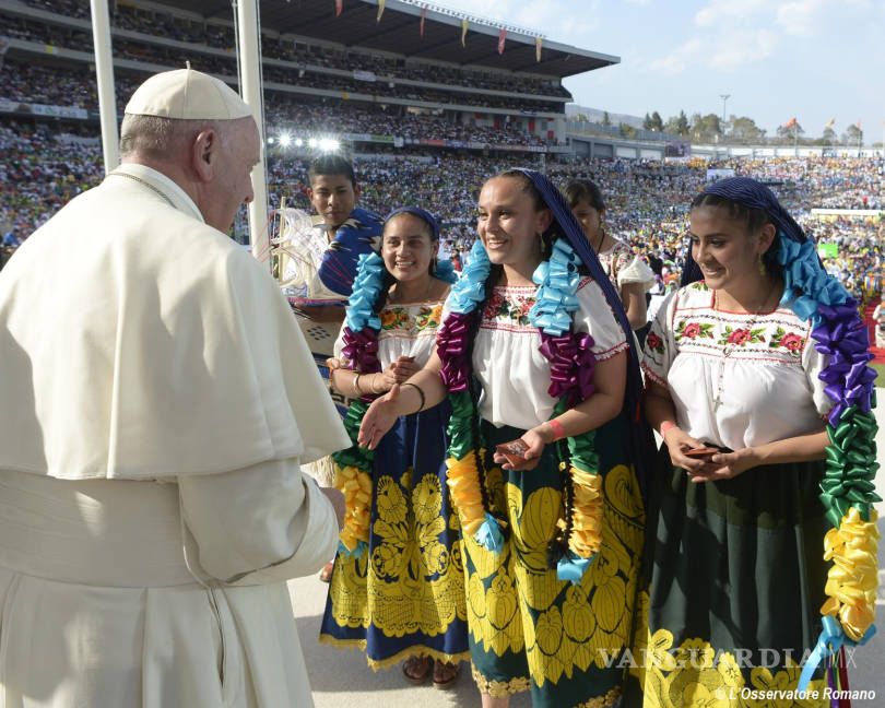 $!&quot;Aunque sean 3 minutitos en Ciudad Juárez”, ruegan al Papa, el último día, padres de los 43