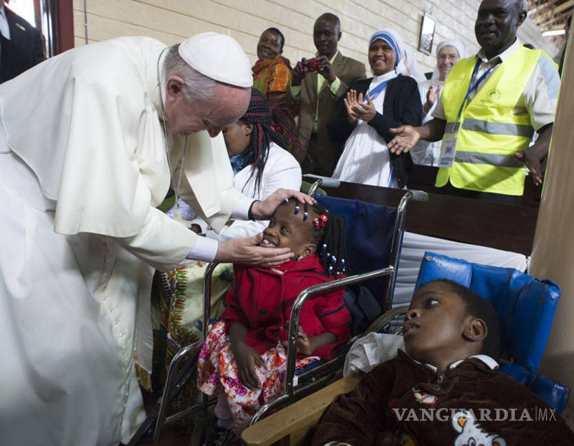 $!Continúa la visita del Papa Francisco en África; llega a Uganda
