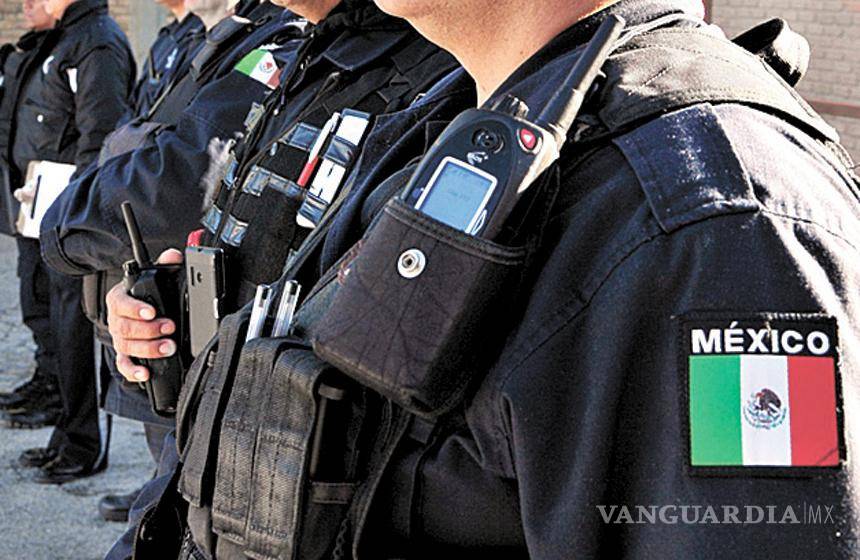 $!Causan policías 58 heridas a profesor