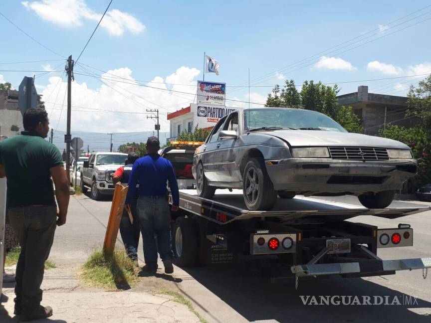 $!Por segundo día decomisan vehículos sin placas y láminas vencidas en Monclova