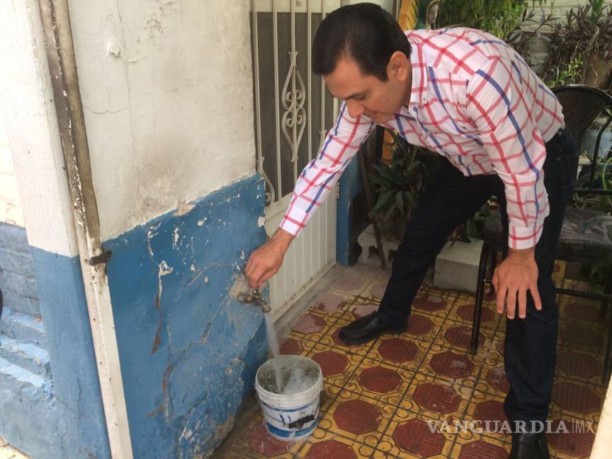 $!Supervisan servicio de agua y drenaje en colonias de Torreón