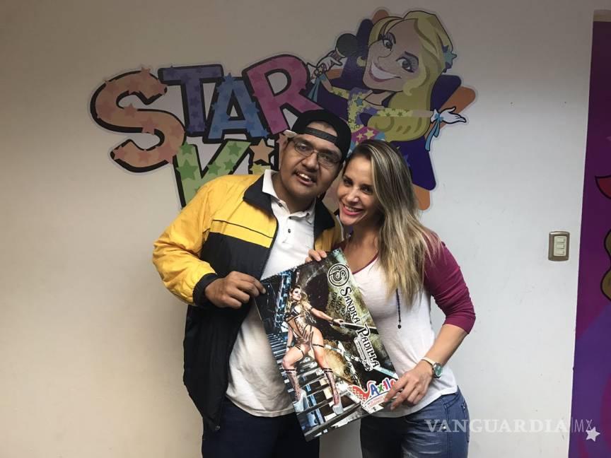 $!Edecán de Multimedios 'promociona' pueblo de San Luis con sexy calendario