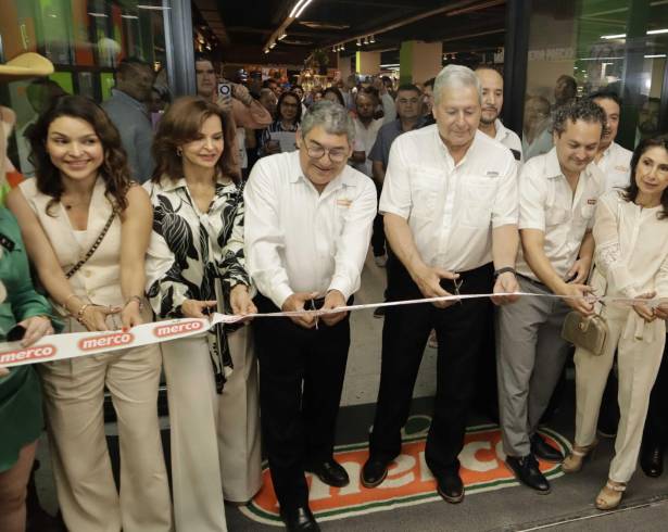 El alcalde Chema Fraustro inauguró las instalaciones de Merco Centro.