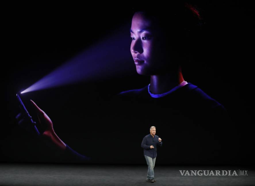 $!El iPhone X hace su debut en el Apple Event