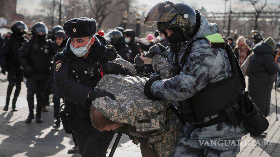 $!Más de 4 mil detenidos en Rusia durante protestas de este domingo contra invasión a Ucrania