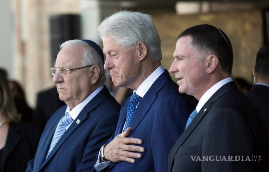 $!Clinton muy afectado, primer líder mundial que presenta sus respetos a Peres