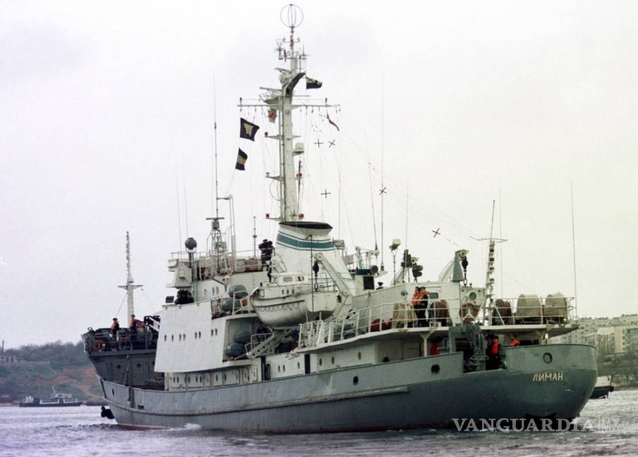 $!Naufraga buque de Armada rusa, rescatan a los 78 tripulantes