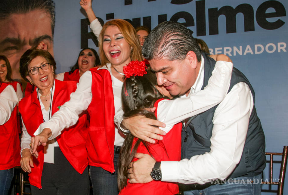 $!Se reúne Miguel Ángel Riquelme con mujeres coahuilenses en su cierre de Precampaña