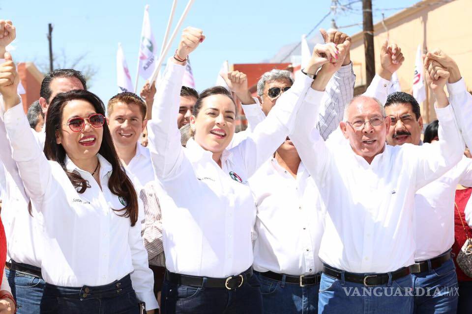 $!Se registra Guadalupe Oyervides como candidata del PRI a la alcaldía de Monclova