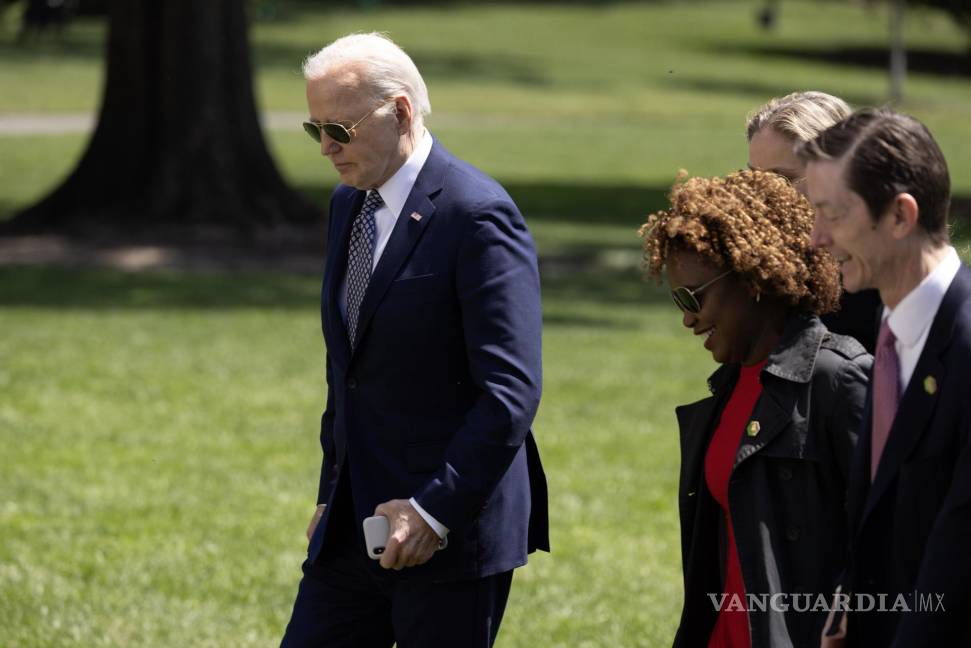 $!Este viernes el presidente Joe Biden regresó a la Casa Blanca, en Washington, luego de un viaje a Nueva York.