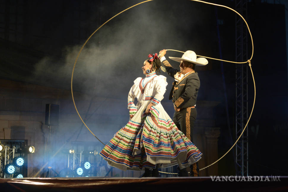 $!Ballet Folklórico de México: Museo viviente en Saltillo