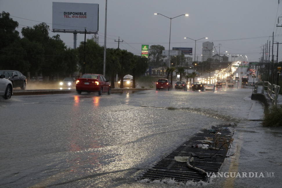 $!Inundaciones y caos por lluvias en Saltillo