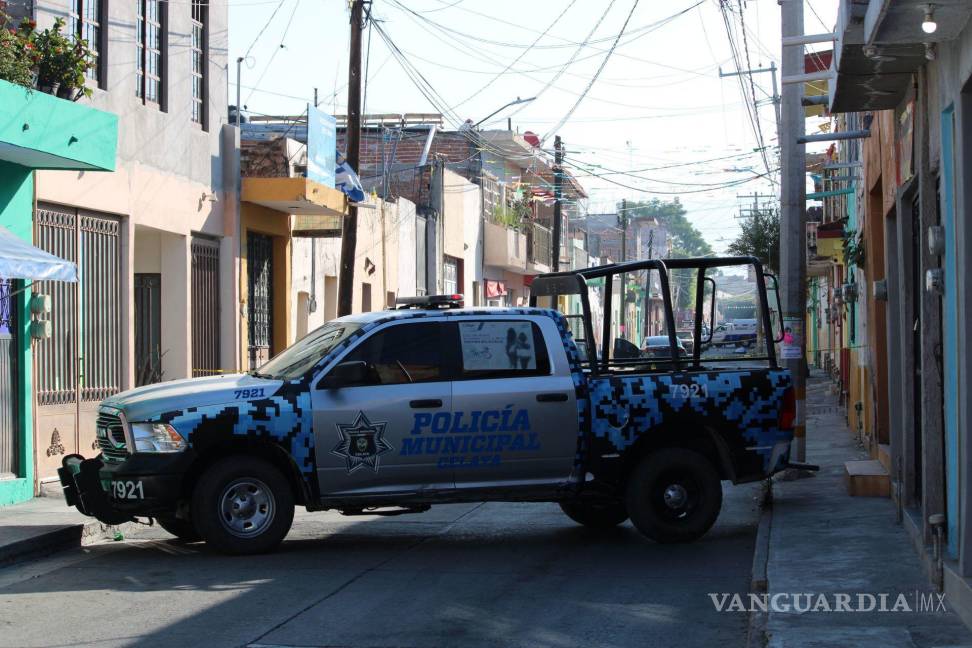 $!Jornada violenta en Celaya, Guanajuato, tras la detención de atacantes a policías municipales que dejó como saldo un oficial muerto y dos heridos.