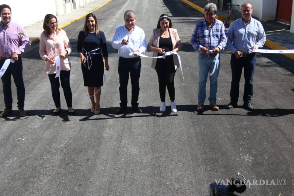 $!Más de 100 cuadras han sido pavimentadas y renovadas con asfalto nuevo, con una inversión que supera los 30 millones de pesos.