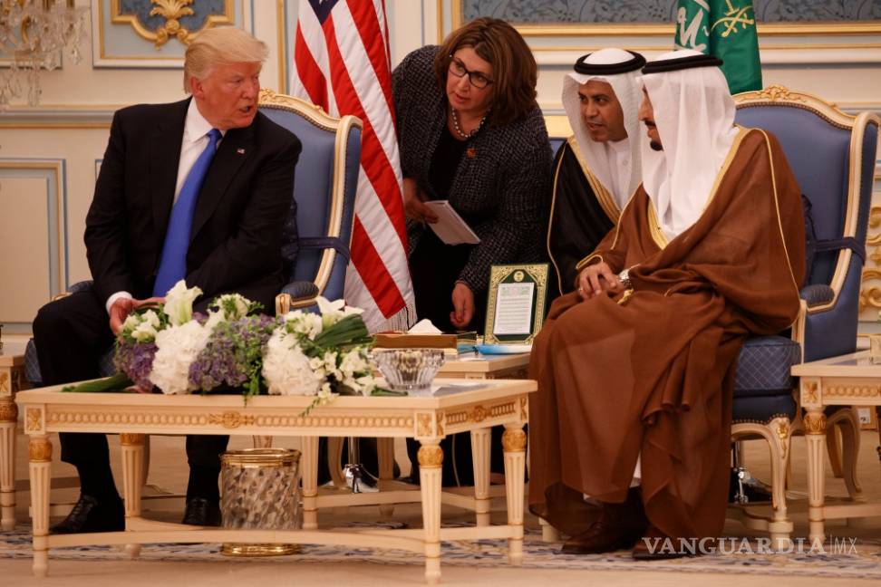 $!Firma Donald Trump en Arabia Saudí un megaacuerdo armamentístico