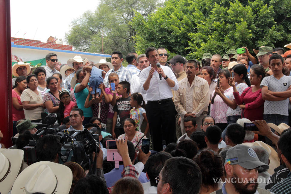 $!Búsqueda y rescate de personas continuará en CDMX: Peña Nieto