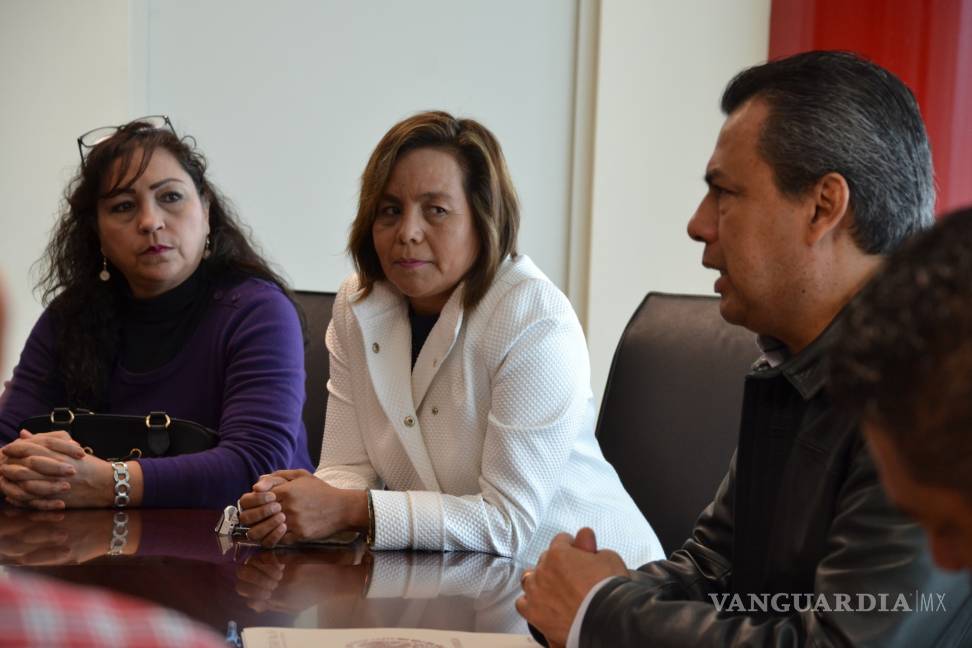 $!Alcalde de Torreón entrega terreno a sindicato del Ayuntamiento