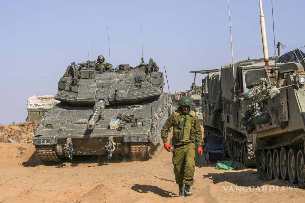$!Soldados israelíes siguen vigilando la frontera con la Franja de Gaza.