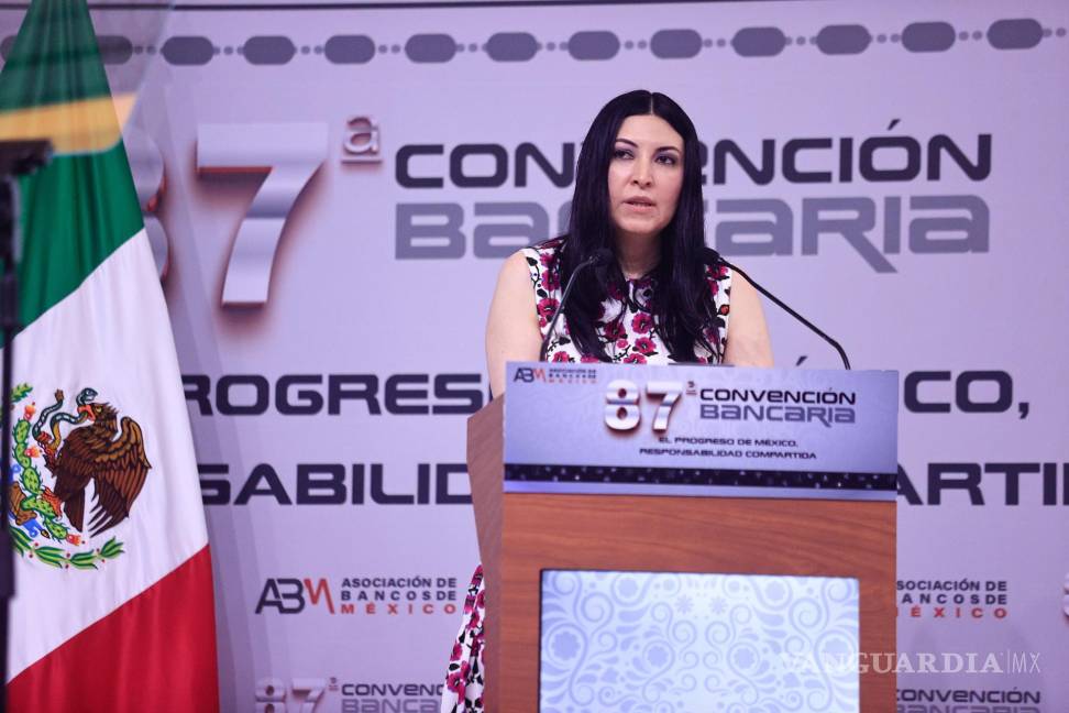 $!La gobernadora del Banco de México, Victoria Rodríguez Ceja, participa en la 87 Convención Bancaria en Acapulco en Guerrero (México).