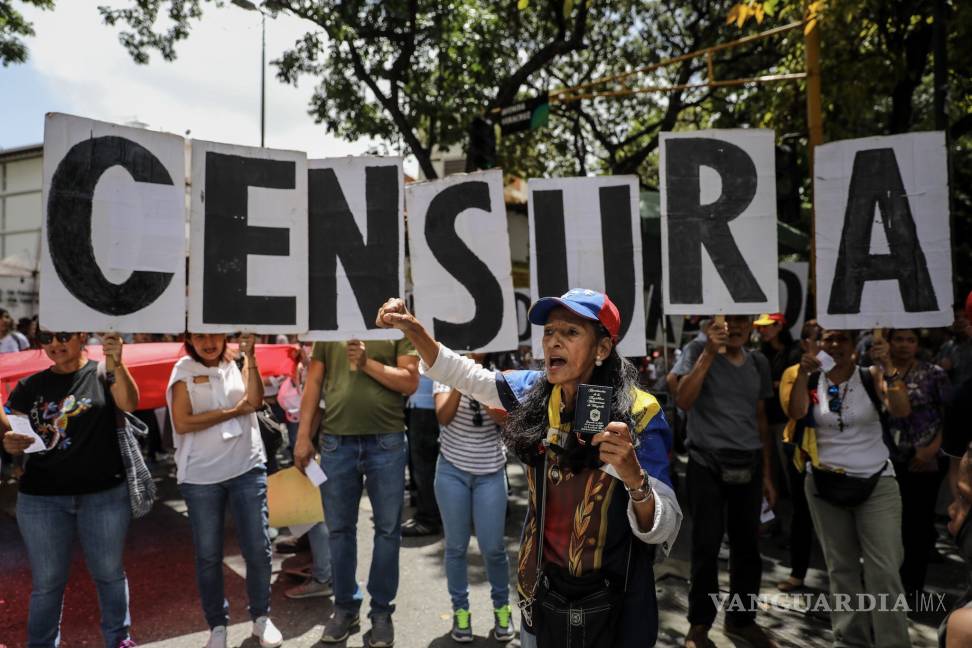 $!Periodistas de Venezuela marchan en Caracas por la libertad de expresión