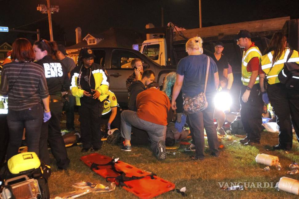 $!Conductor choca su camioneta en carnaval de Nueva Orleans y deja 28 heridos