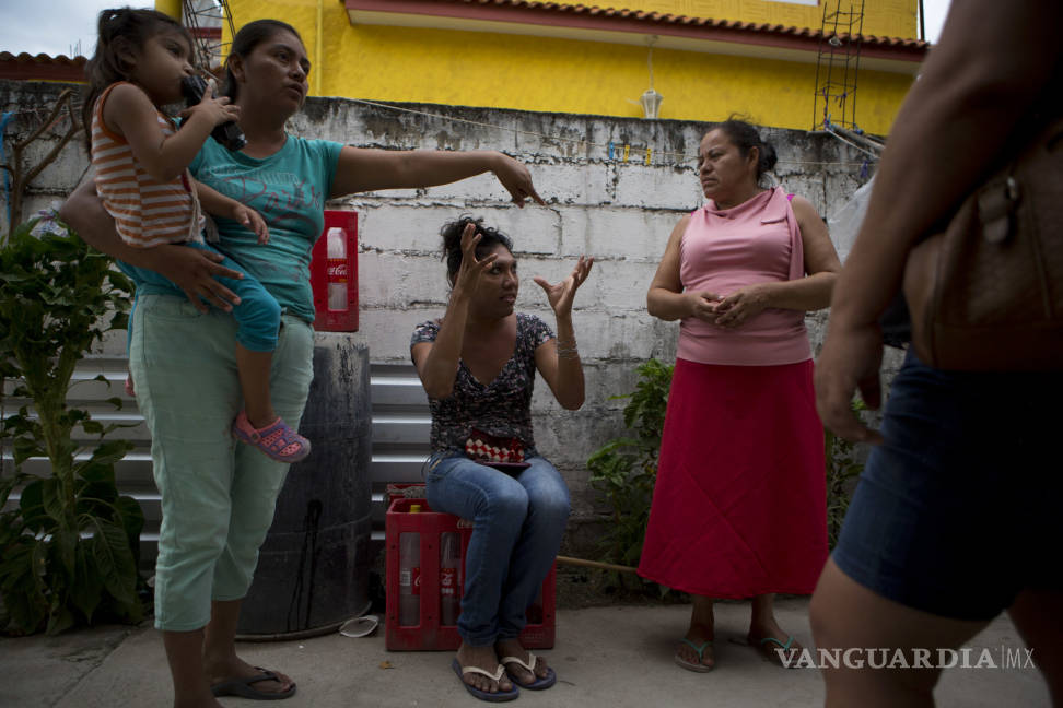 $!Tras el terremoto, mujeres se convierten en la fuerza de Juchitán