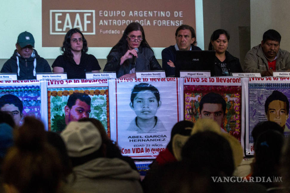 $!En basurero de Cocula no se quemó a estudiantes: forenses argentinos