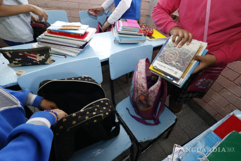 $!Caótico inicio del operativo Mochila Segura en escuelas de Coahuila