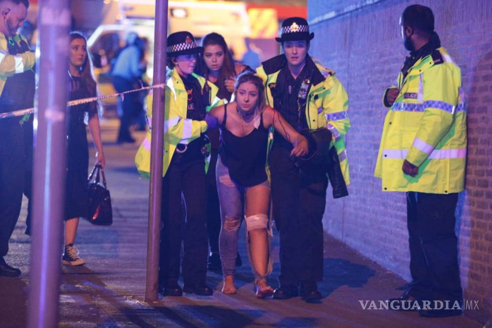 $!Tragedia en concierto de Ariana Grande, las imágenes que dejó el atentado en Mánchester