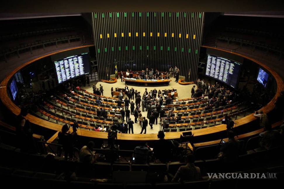 $!Congreso de Brasil inicia debate sobre juicio político a Rousseff