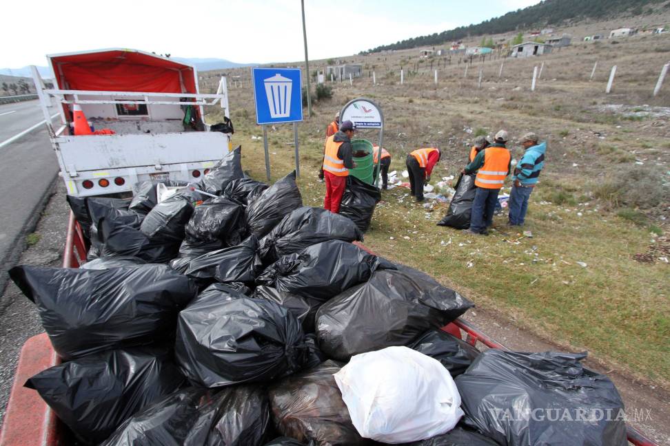 $!Dejan paseantes 30 toneladas de basura en la Sierra de Arteaga