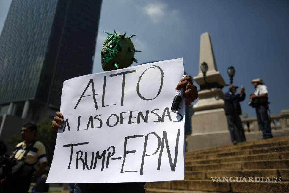 $!Protestas por la visita de Trump; en Los Pinos, Peña conversa con el abierto enemigo de los mexicanos