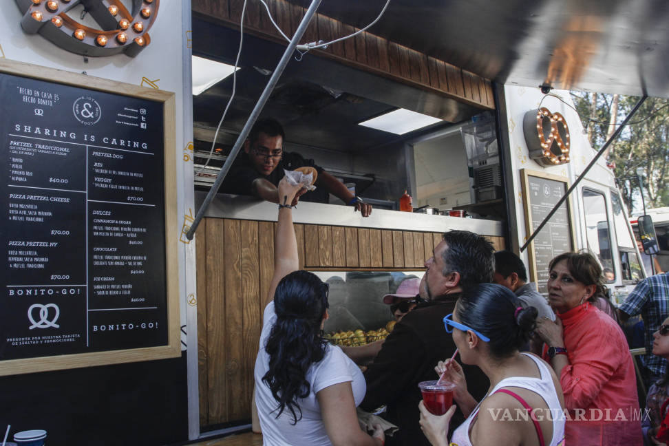 $!Comerciantes piden reglamentar operación de Food Trucks en Saltillo