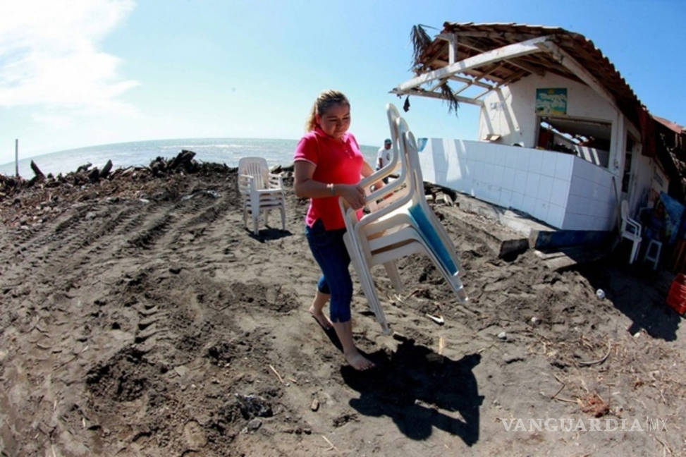 $!‘Patricia’ colapsó la costa de Michoacán; 10 mil hectáreas siniestradas