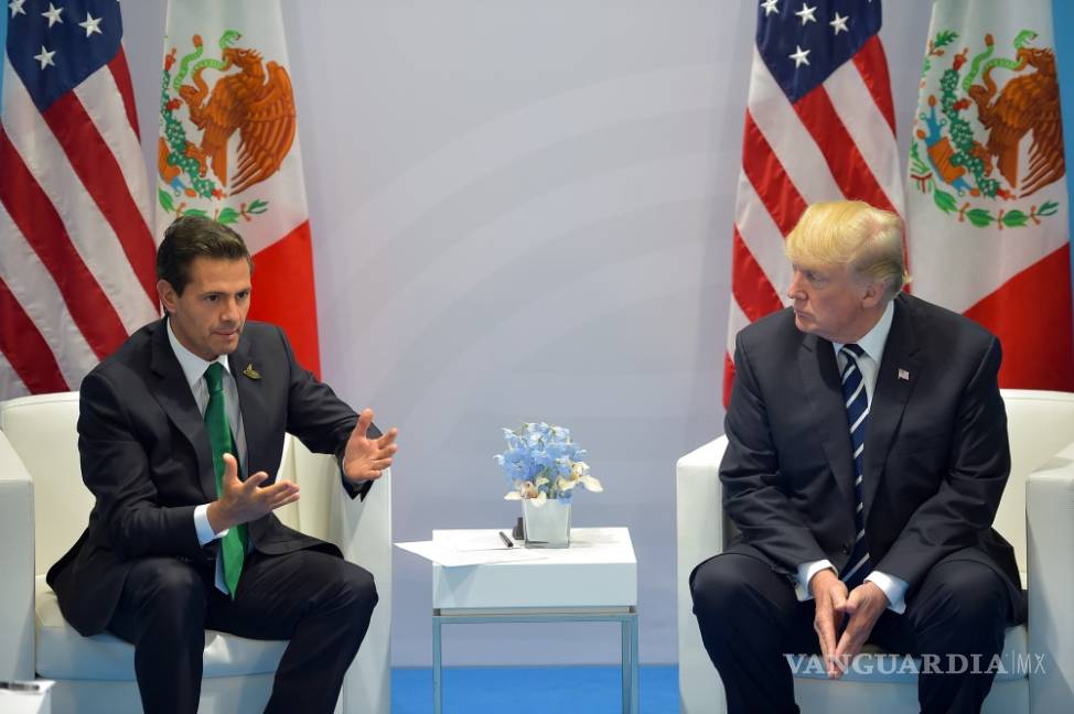 $!Trump instó a Peña Nieto a dejar de decir que México no va a pagar el muro