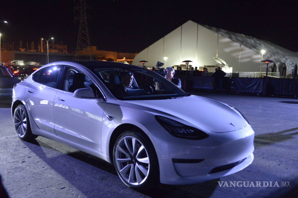 $!Tesla presenta el Model 3, con el que quiere revolucionar el mercado