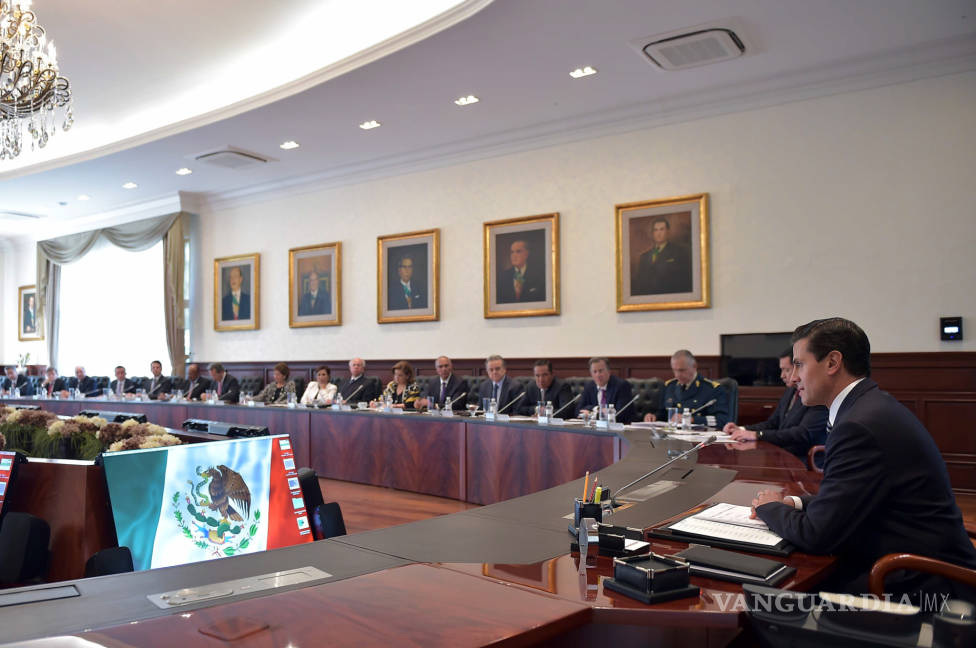 $!Peña Nieto pide a gabinete buscar medidas para evitar incrementos en precios