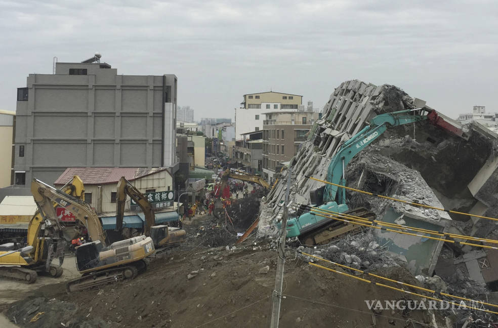 $!Concluye rescate por sismo en Taiwán; contabilizan 116 muertos