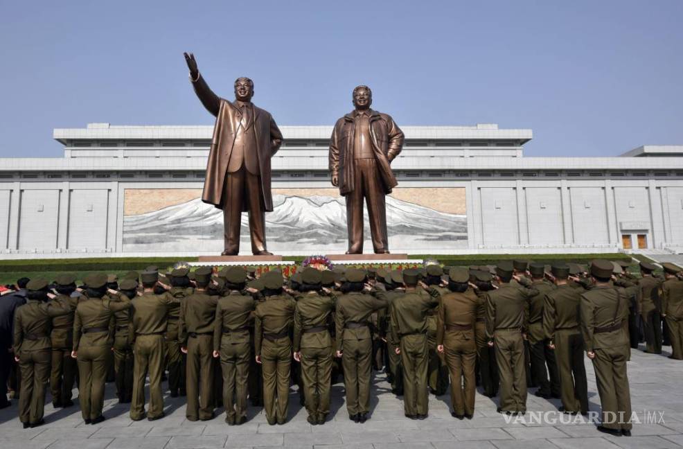 $!Corea del Norte se vuelca en la celebración del aniversario de su fundador