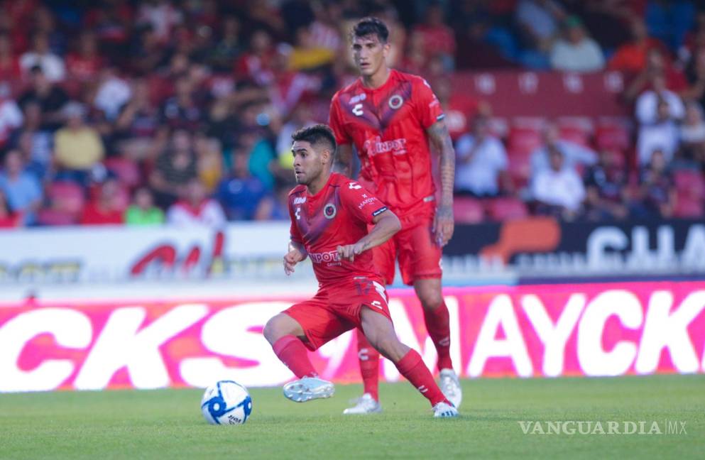 $!¡32 y contando! En un polémico juego 'manchado' por el VAR, Veracruz empata marca histórica de derrotas a nivel global