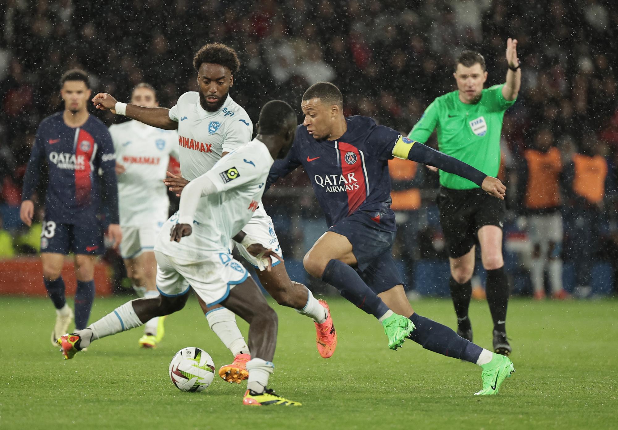 El París Saint-Germain deja escapar la oportunidad de ganar la Ligue 1 empatando 3-3 contra el Le Havre. Noticias en tiempo real