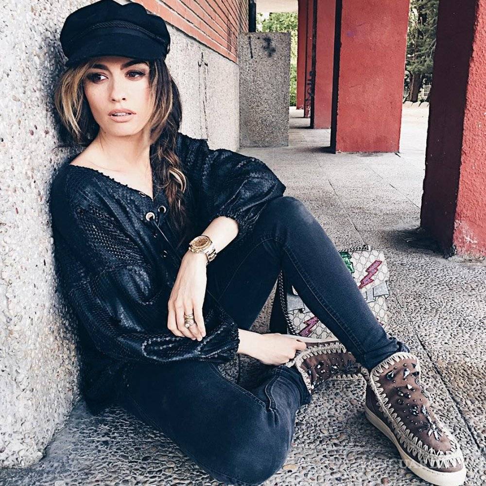 $!Modelo volvió a ser enfermera para ayudar contra el coronavirus y se contagió